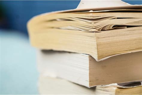 do hardcover books last longer: How the cover material impacts durability