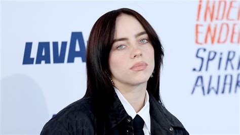 What Style of Music Is Billie Eilish? Unique Blend of Multiple Genres